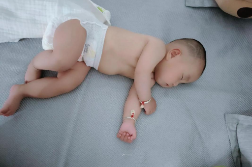 锦州宝宝口水多怎么回事